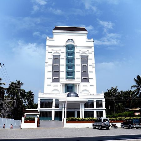 Hotel Karthika Park Kazhakuttam Eksteriør billede